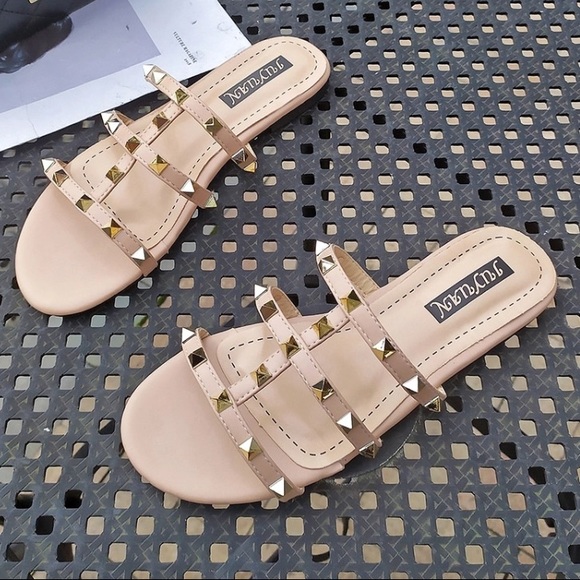 Women’s studded slides - Picture 2 of 2